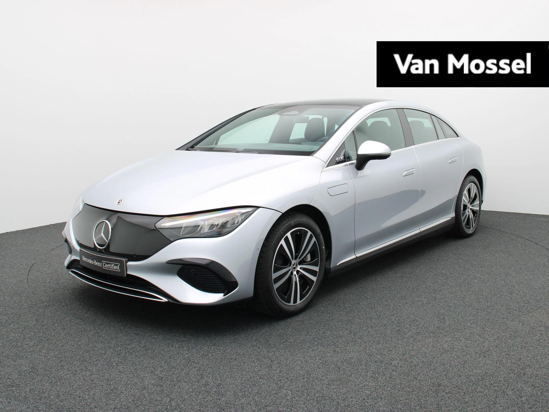 Mercedes-Benz-EQE-image-0