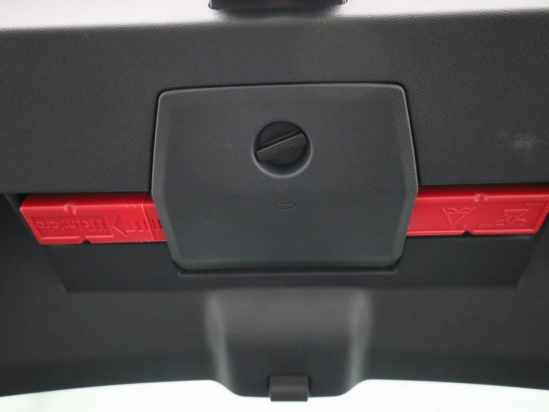 Volkswagen-Polo-image-11