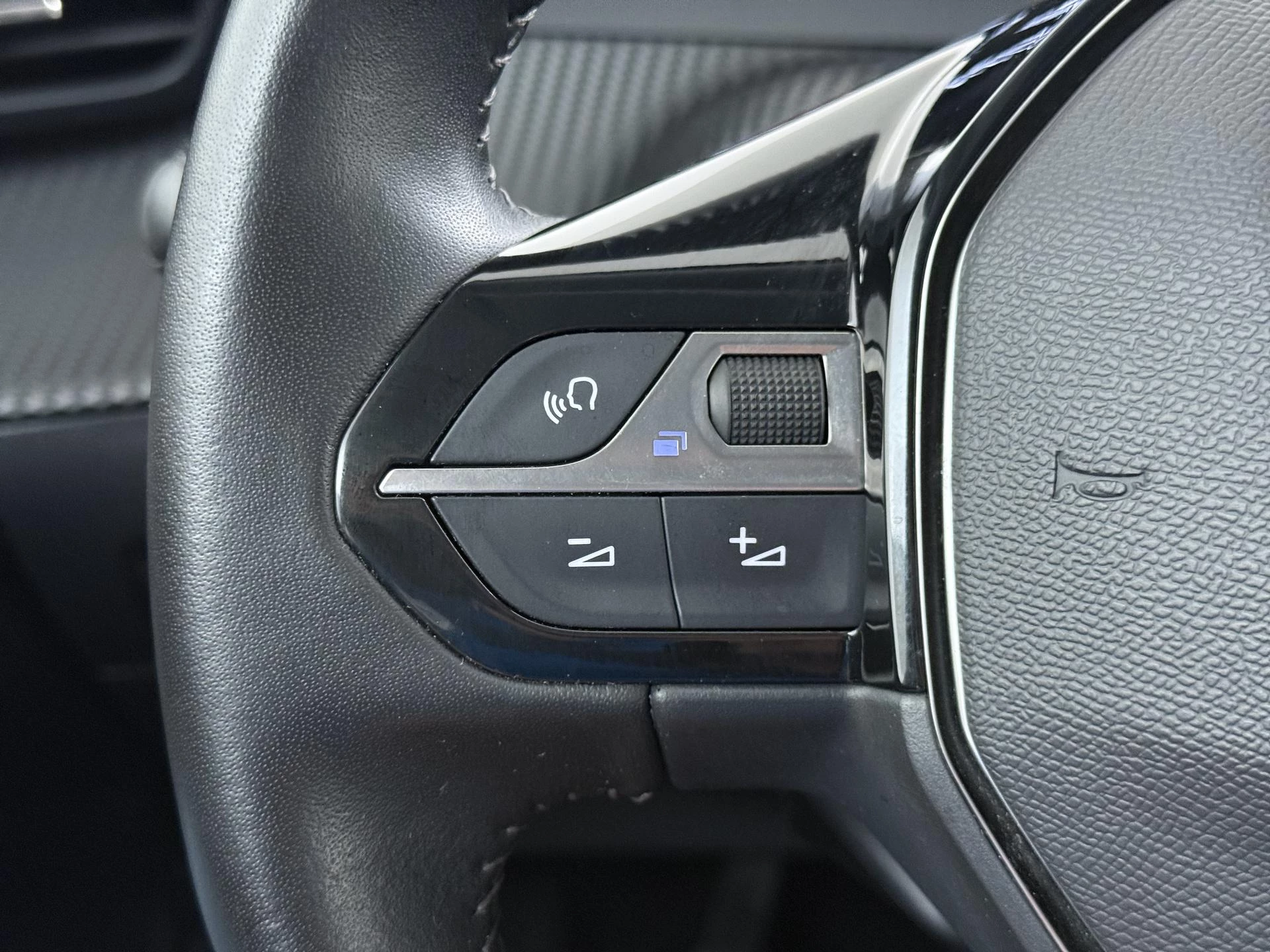 Peugeot-2008-image-14