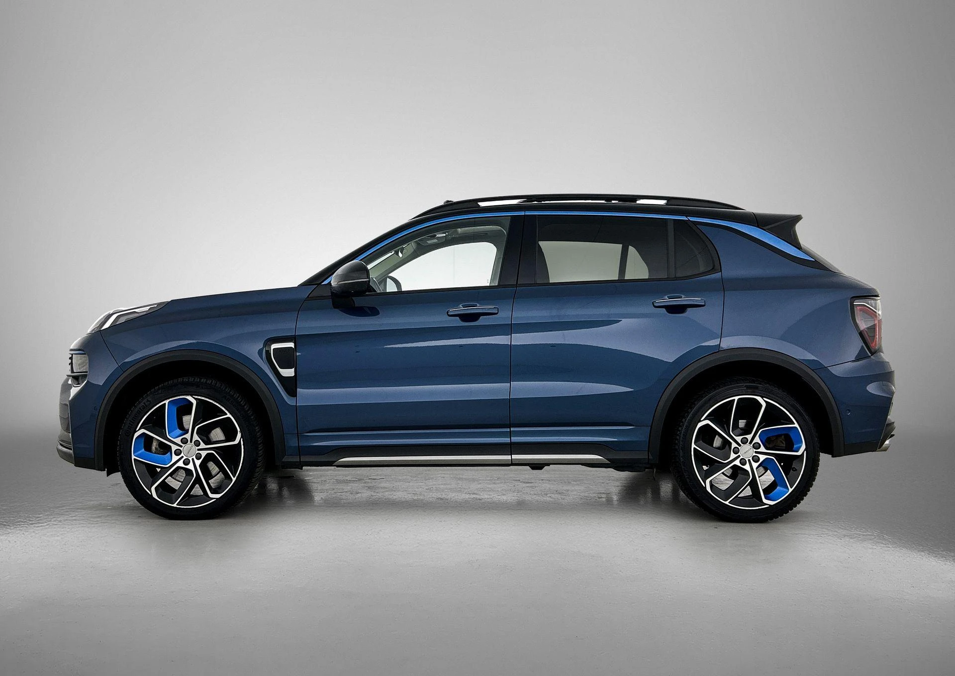 Lynk & Co-01-image-1
