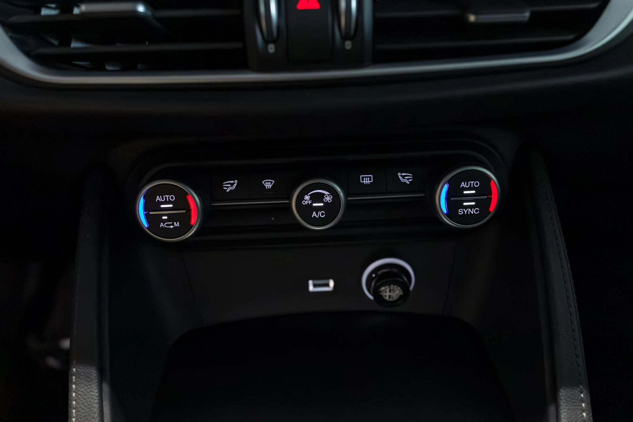 Alfa Romeo-Stelvio-image-33