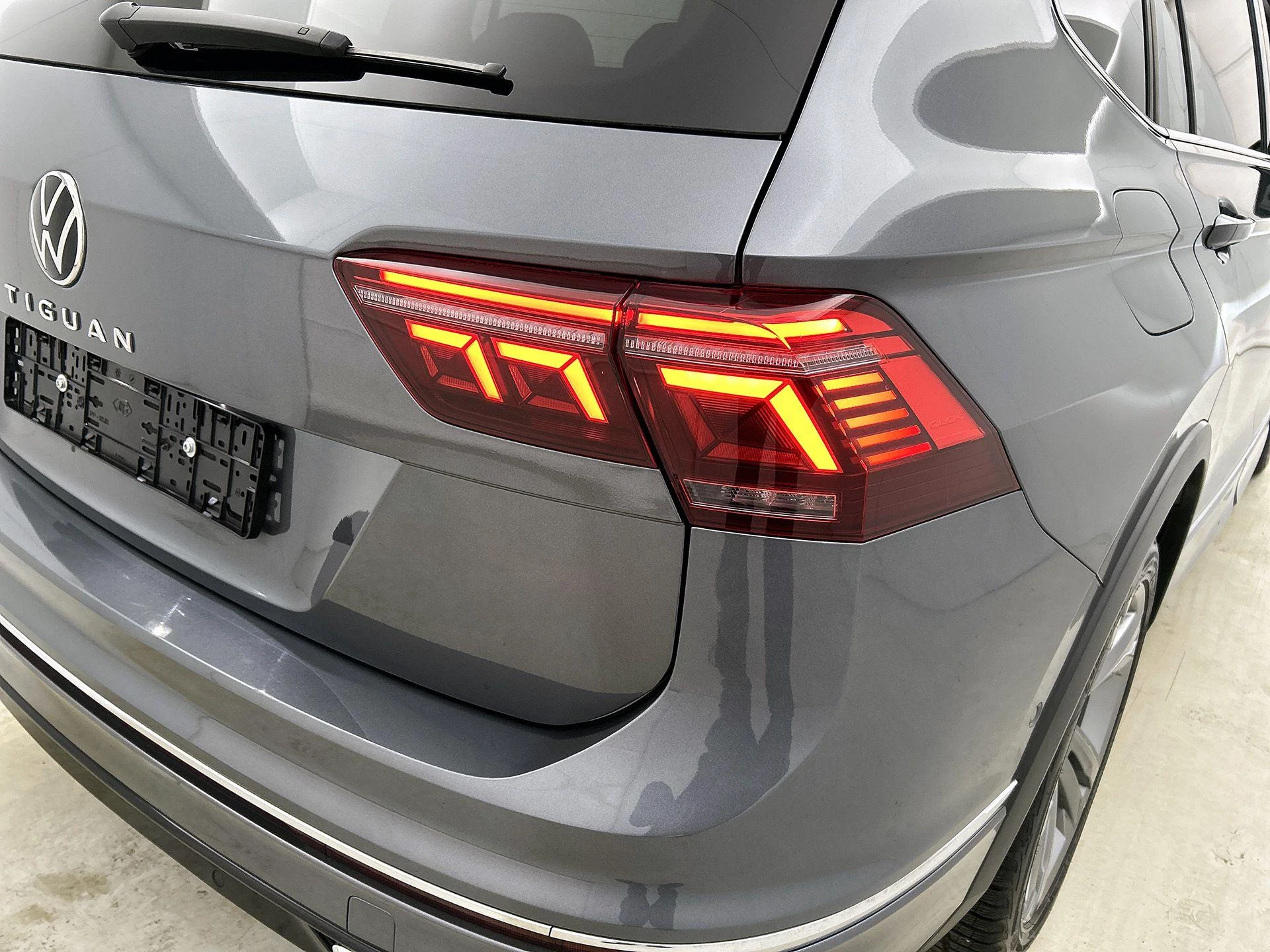 Volkswagen-Tiguan-image-30