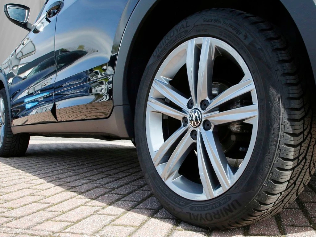 Volkswagen-T-Cross-image-5