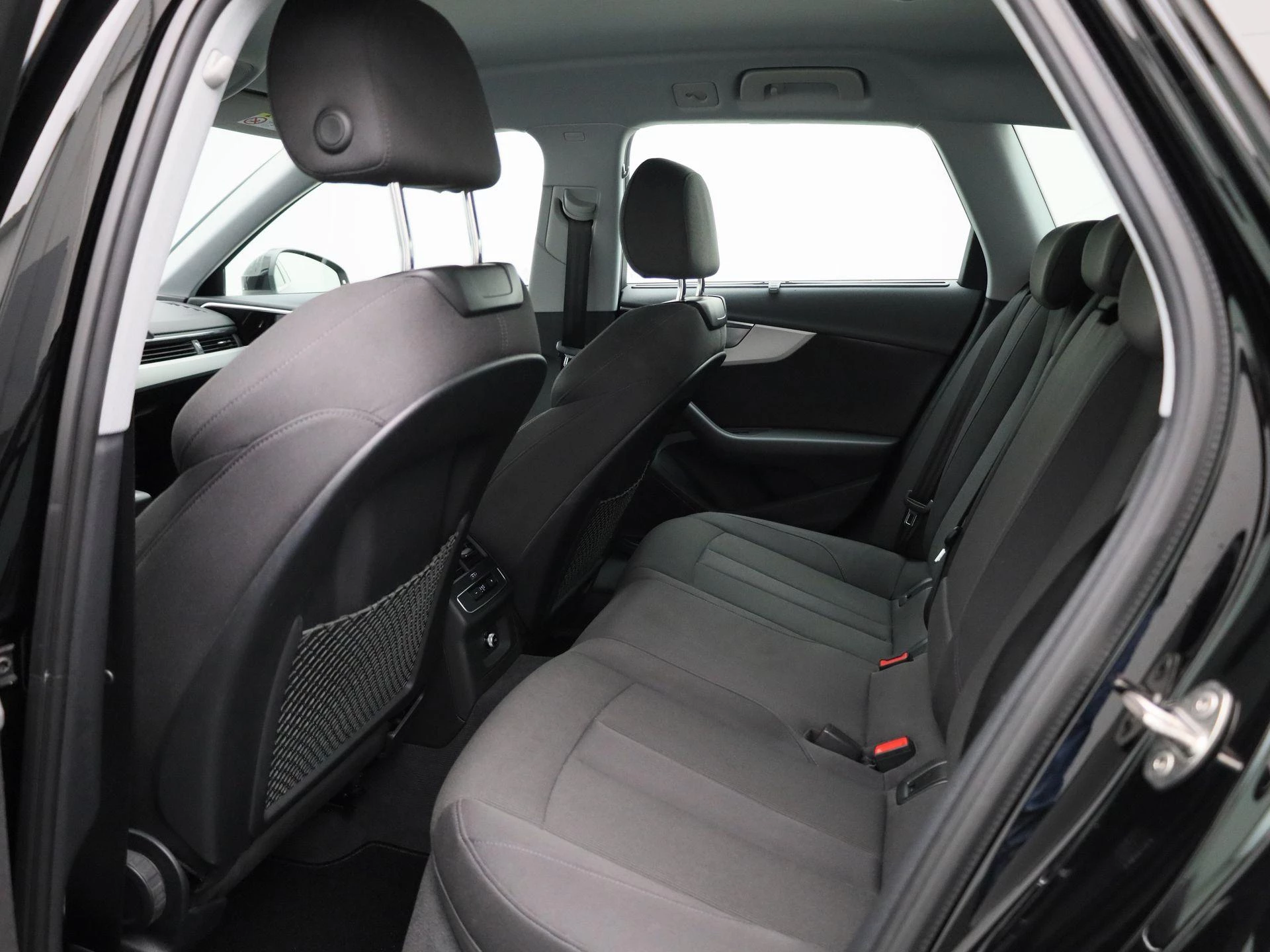 Audi-A4-image-9