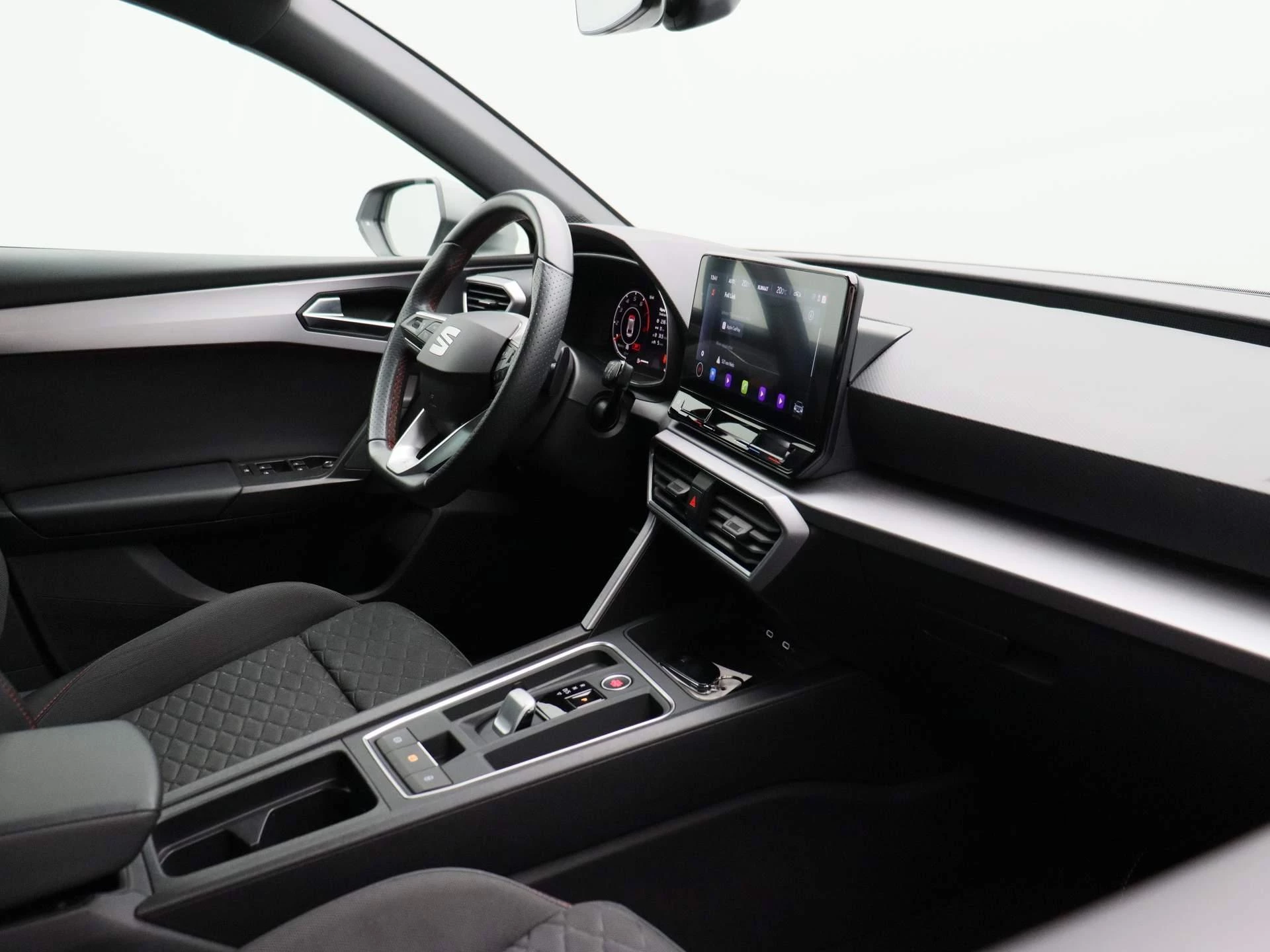 SEAT Leon Sportstourer 1.0 eTSI FR Business 110 PK