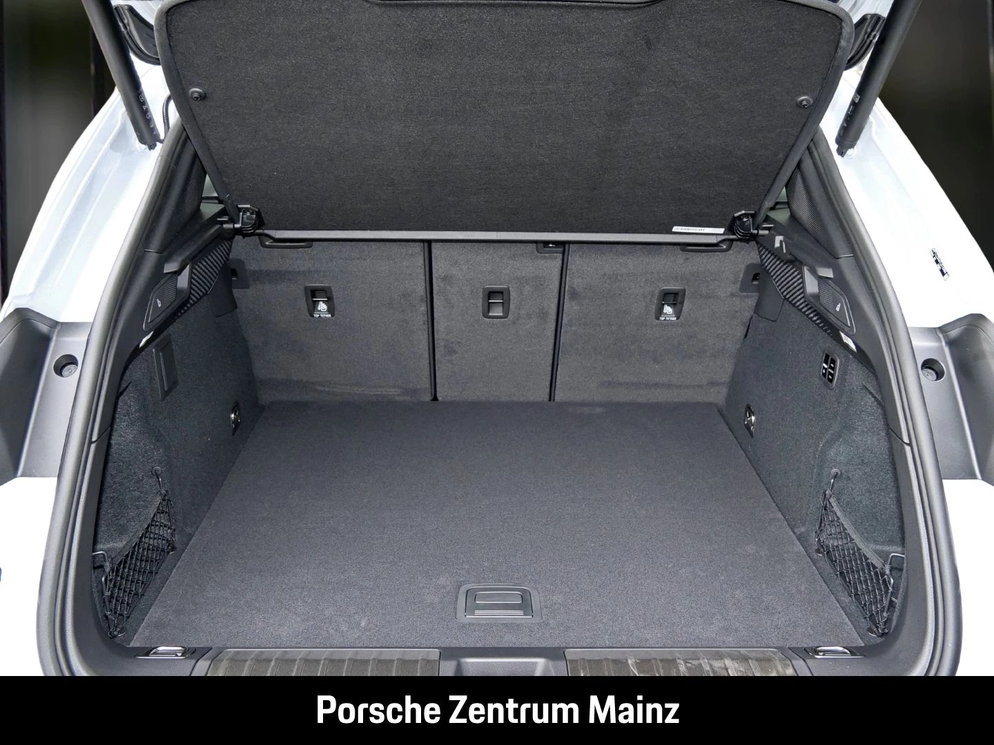 Porsche Macan BOSE Sitzbelüftung Abstandstempomat s