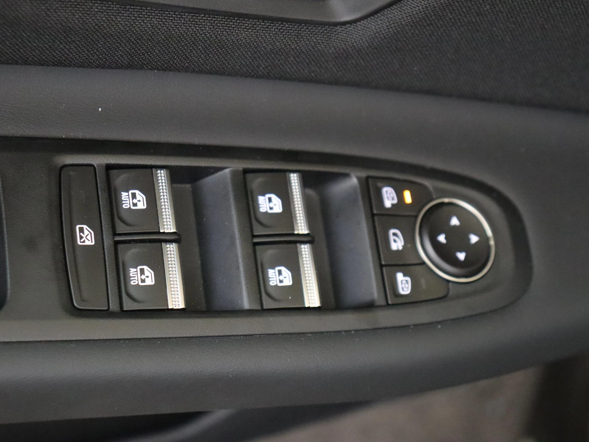 Nissan-Micra-image-24