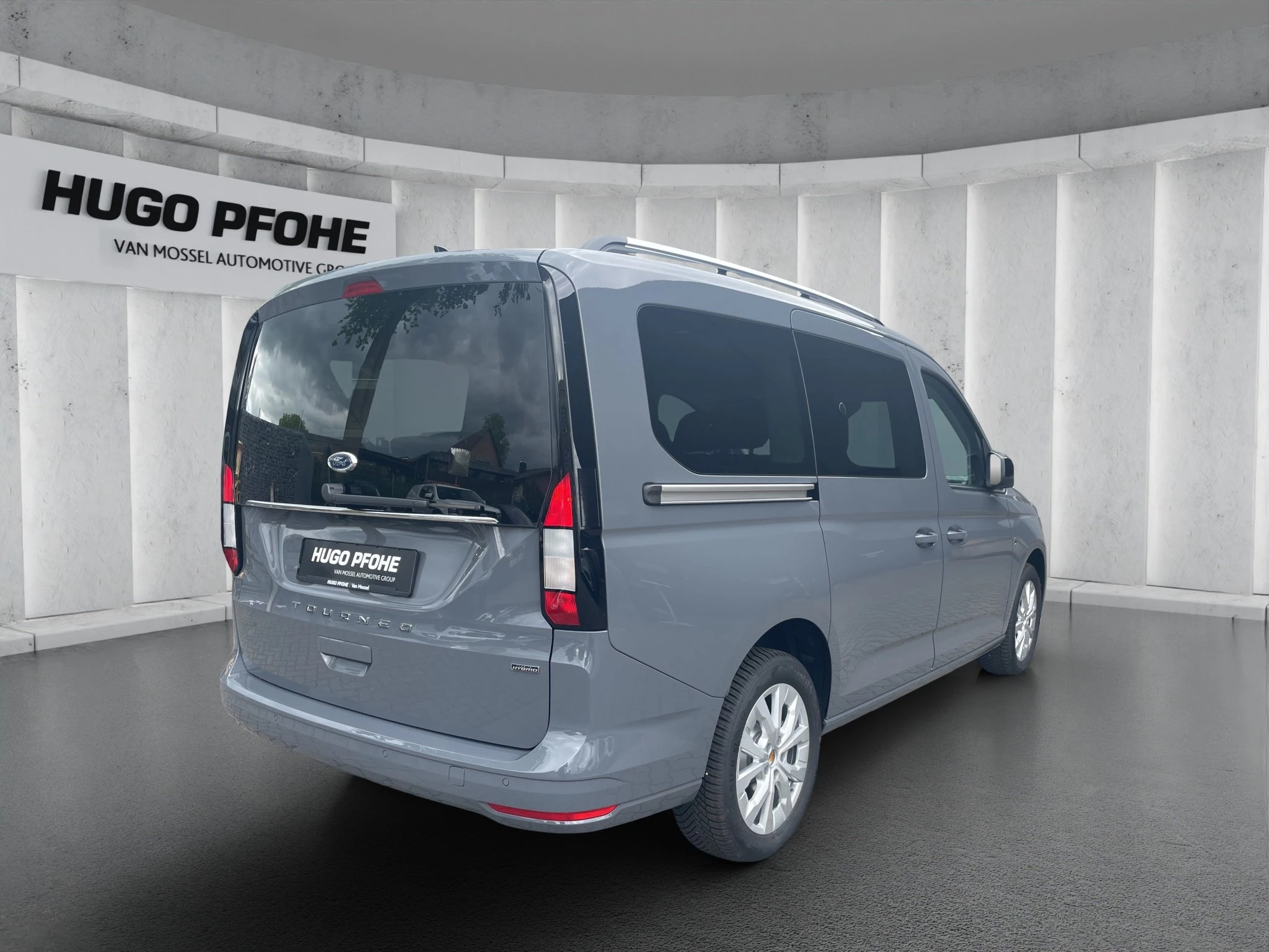 Ford Tourneo Connect Titanium Langer Radstand (L2). Grand 1.5 l EcoBoost PHEV. 6-Gang-Automatikgetriebe.