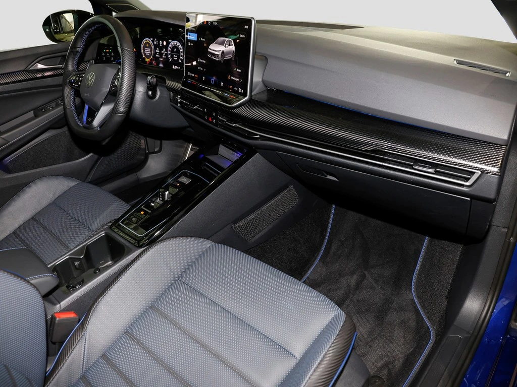 Volkswagen-Golf-image-7
