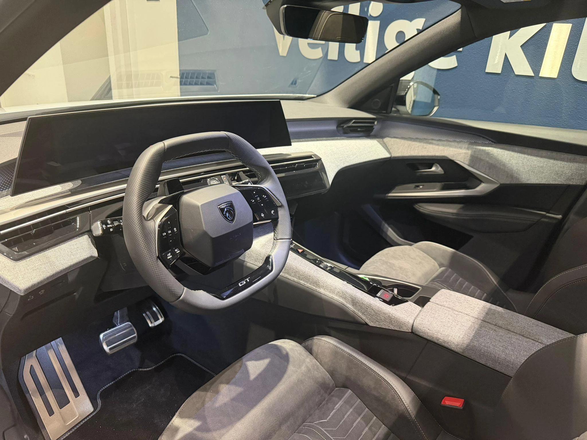 Peugeot-e-3008-image-5