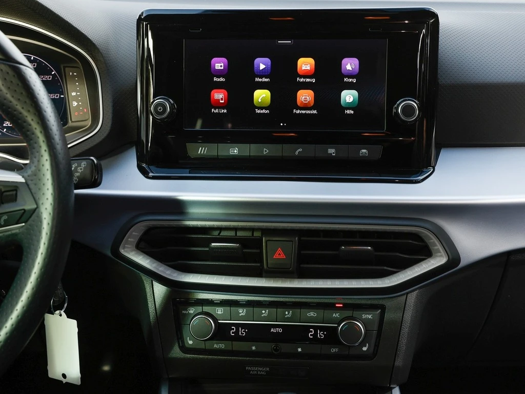 SEAT-Arona-image-10
