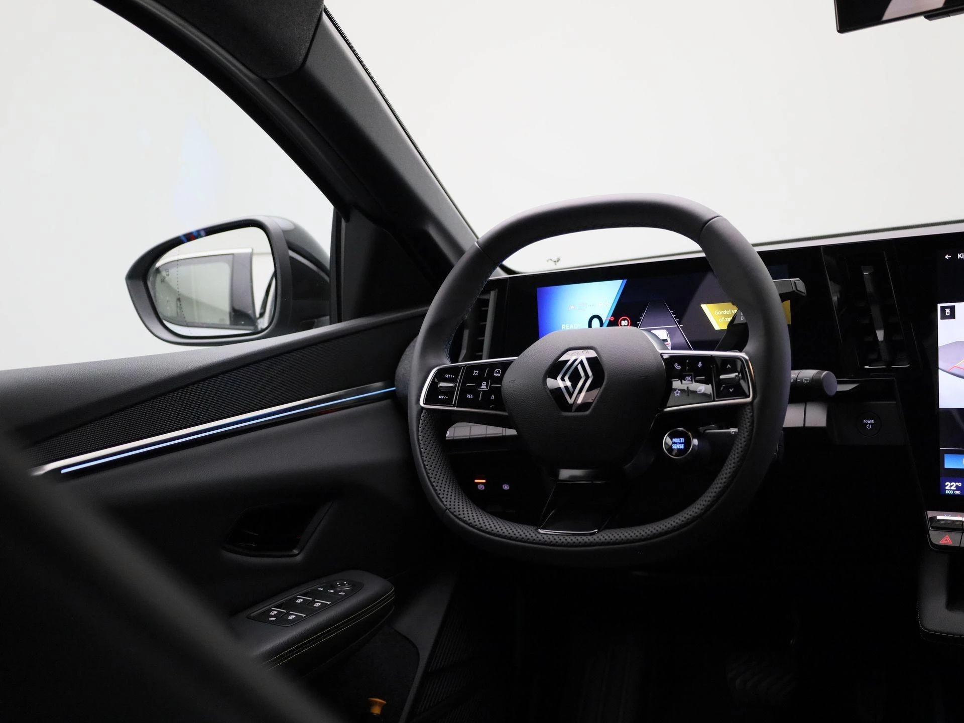 Renault-Megane E-Tech-image-8