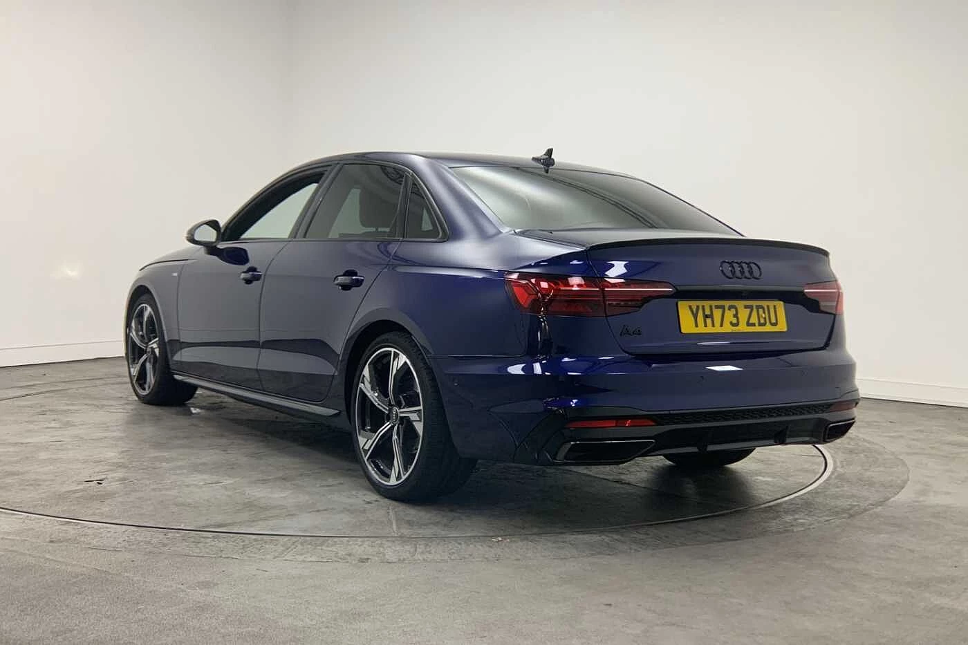 Audi-A4-image-2