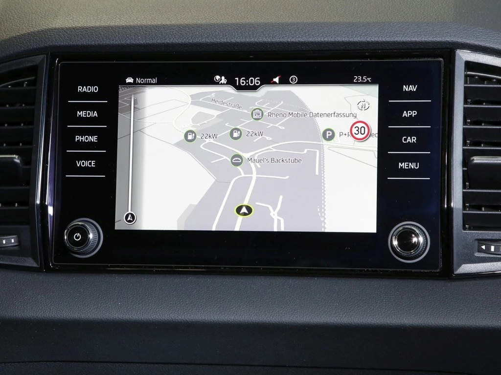 Škoda Karoq Sportline 2.0 TSI UPE 54.910 4x4 Canton