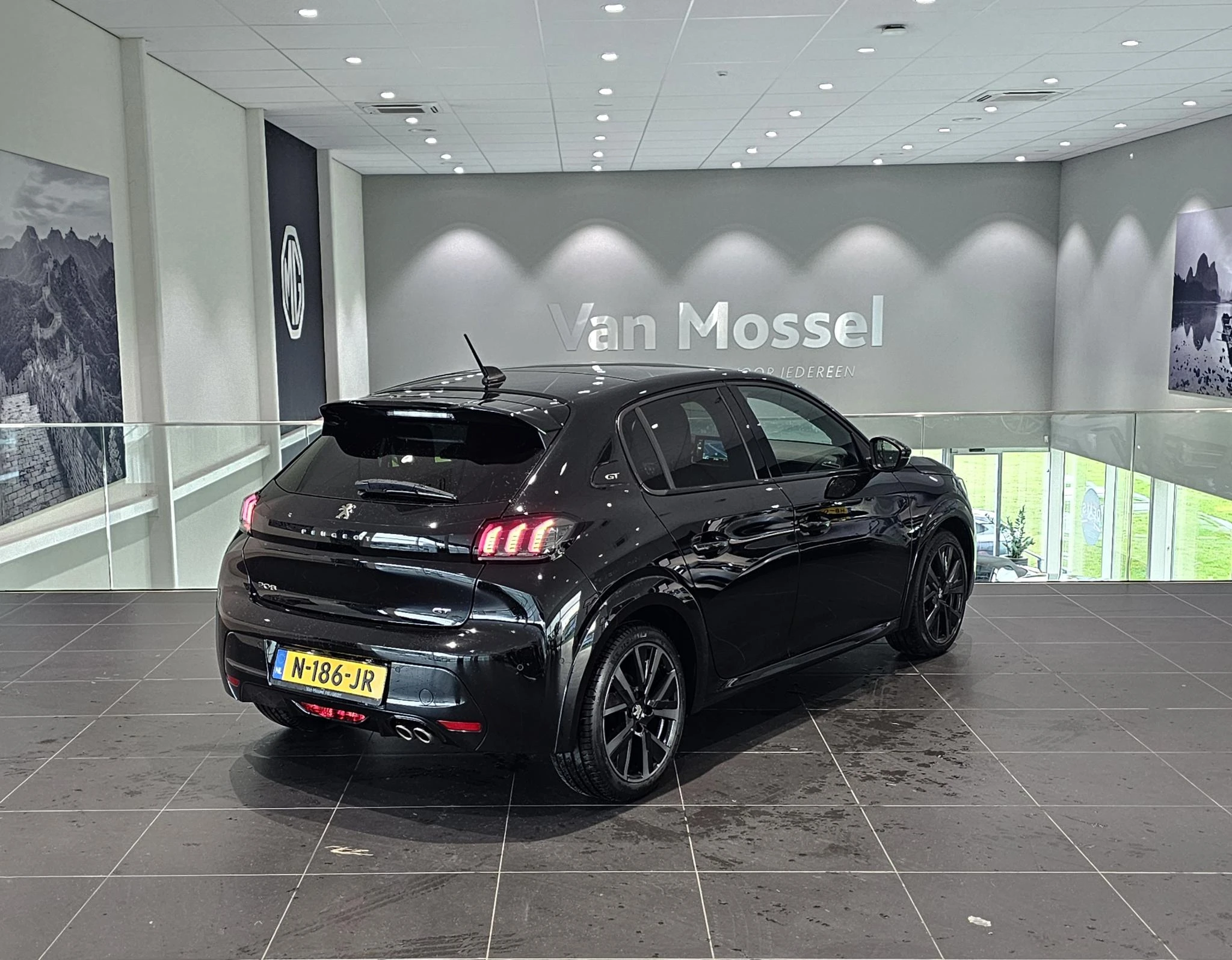 Peugeot-208-image-4