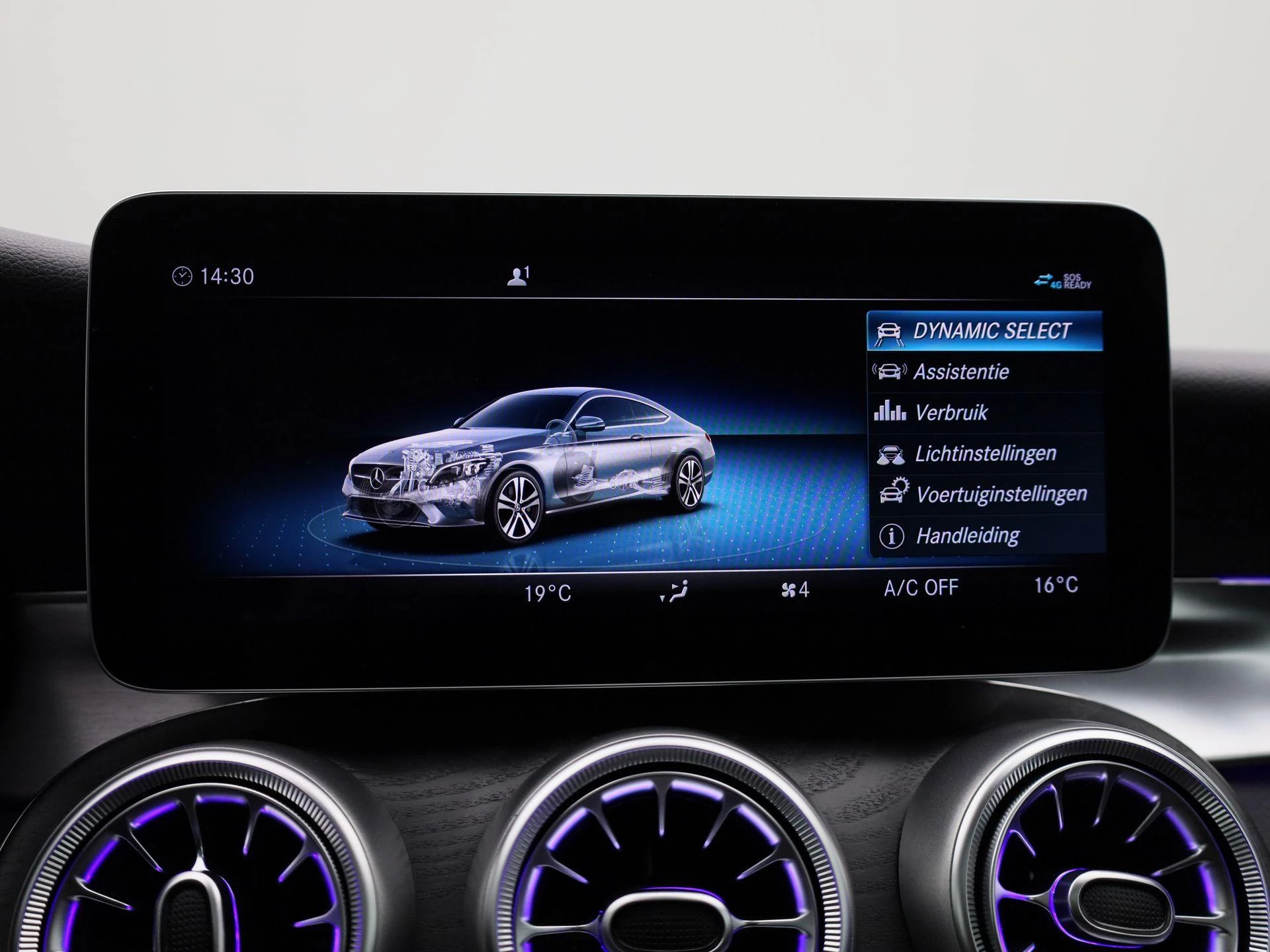 Mercedes-Benz-C-Klasse-image-26