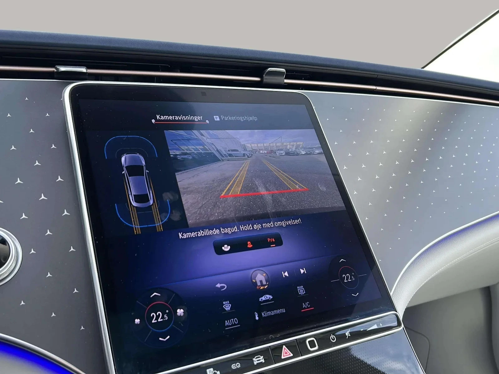 Mercedes-Benz-EQE-image-20