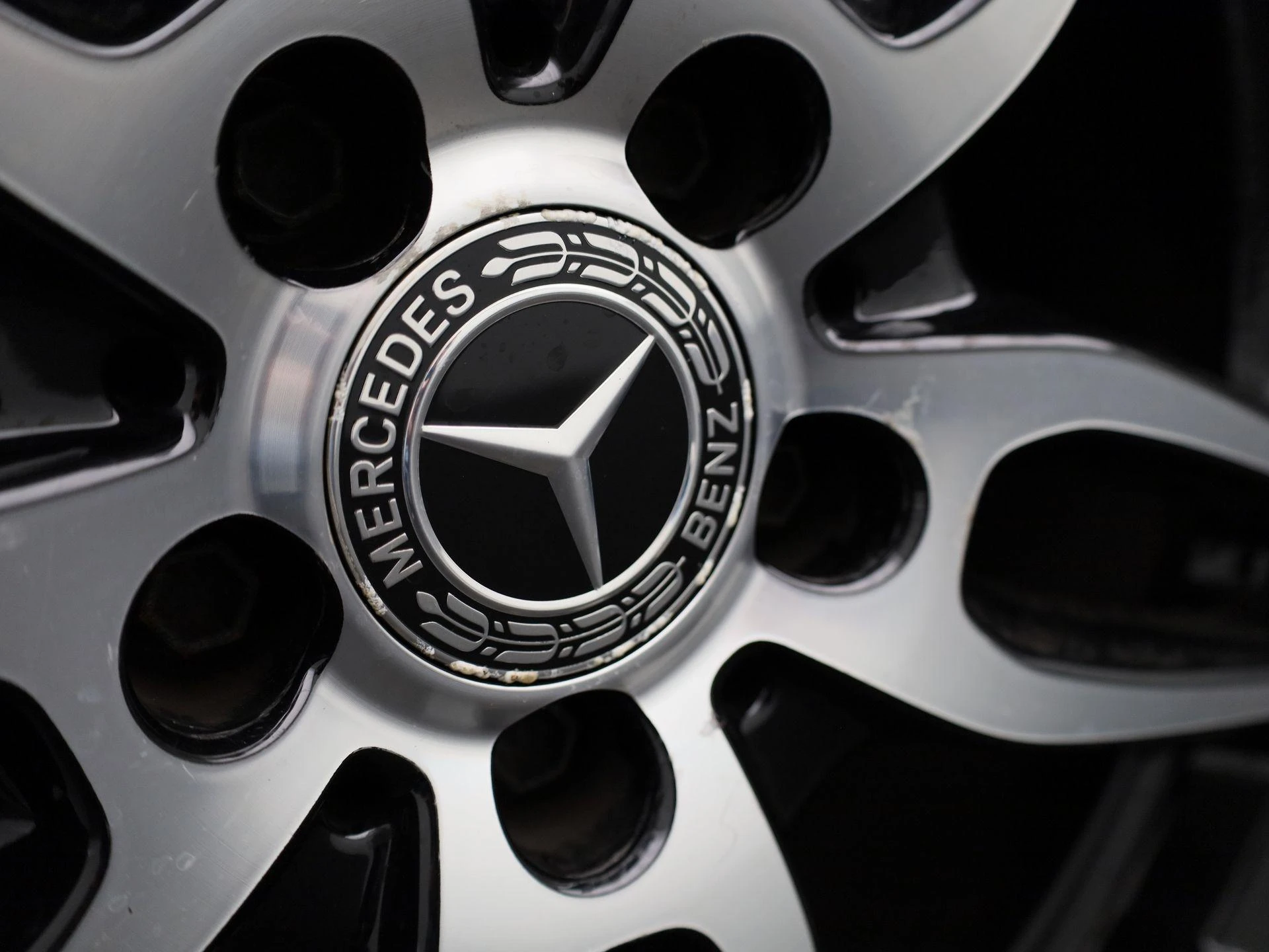 Mercedes-Benz-CLA-image-14
