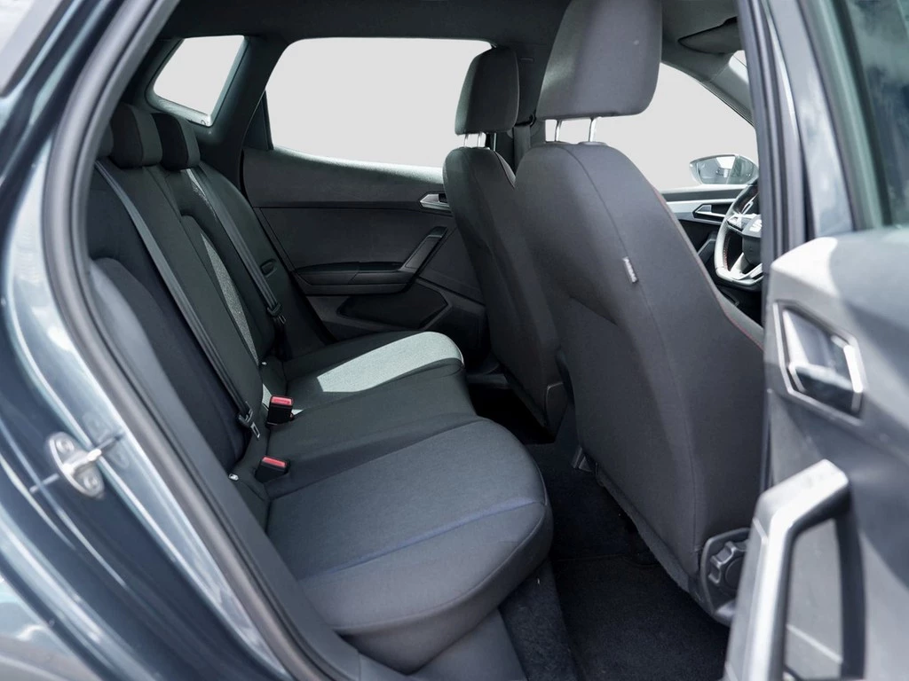 SEAT-Arona-image-9