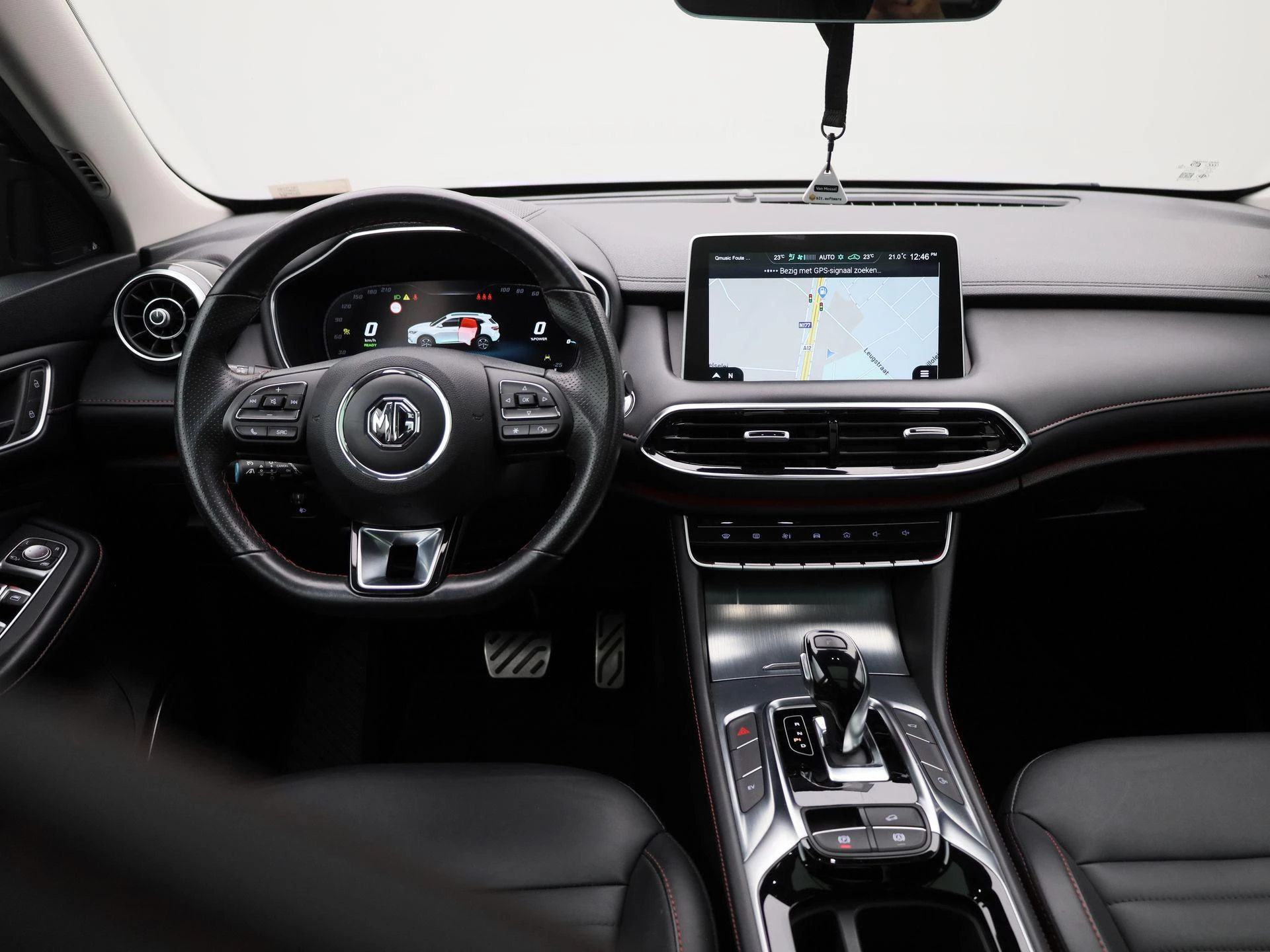 MG EHS 1.5T Luxury