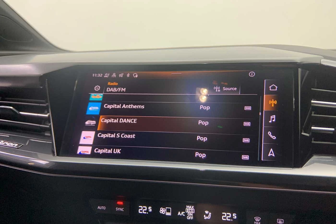 Audi-Q4 Sportback e-tron-image-15