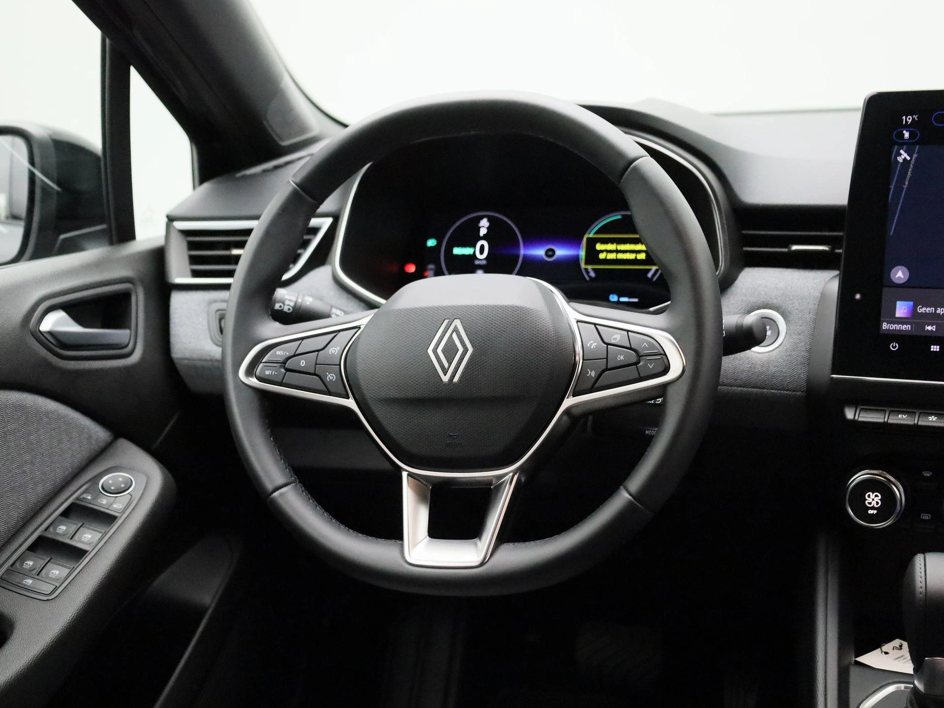 Renault-Clio-image-9