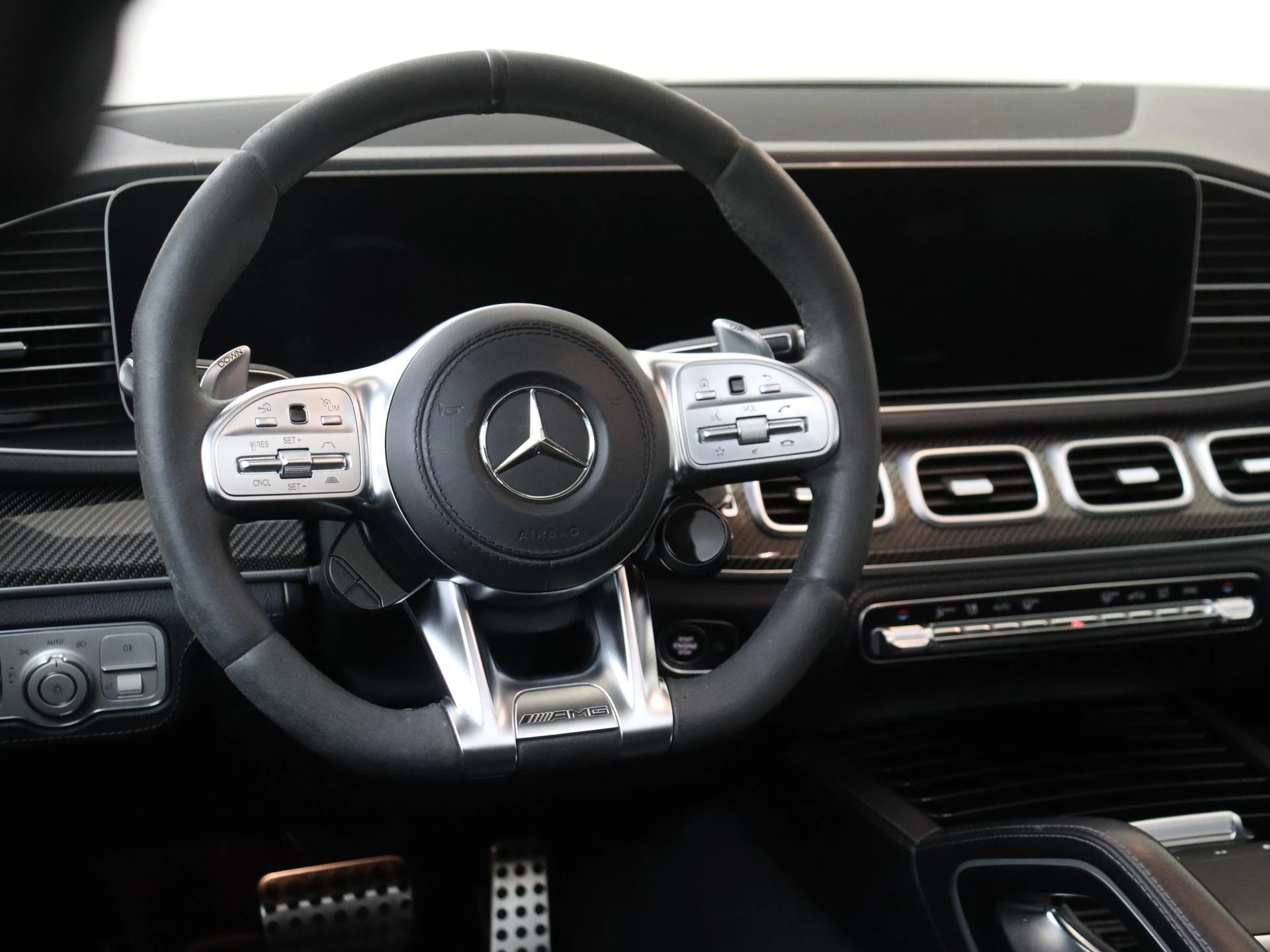Mercedes-Benz-GLE-image-3