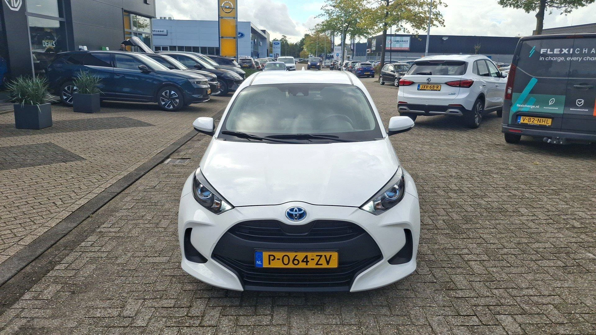Toyota-Yaris-image-6