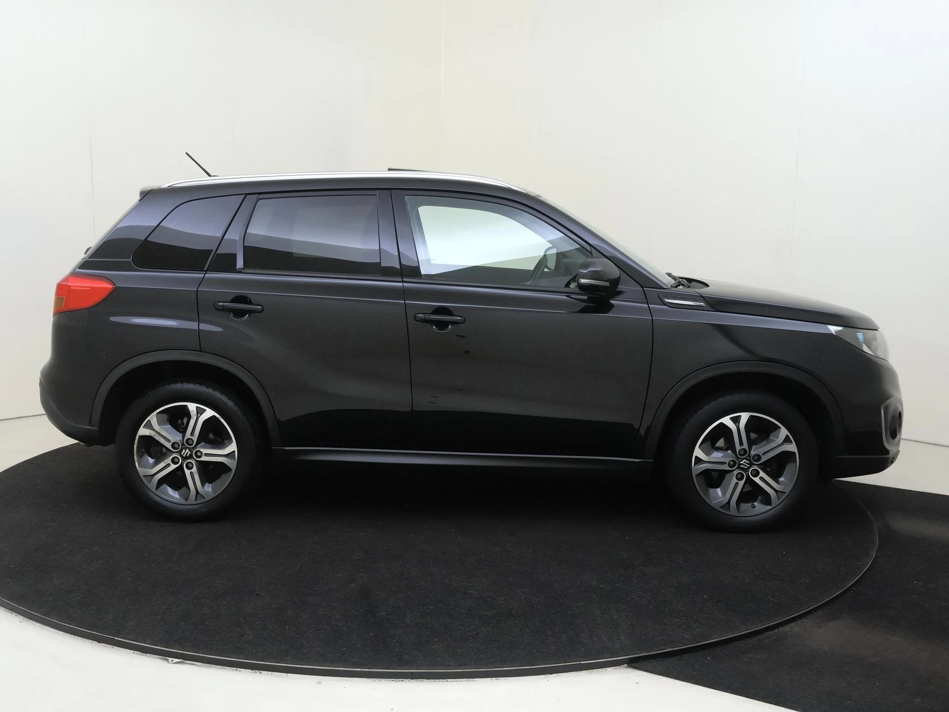 Suzuki-Vitara-image-8