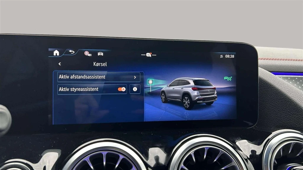 Mercedes-Benz-EQA-image-18