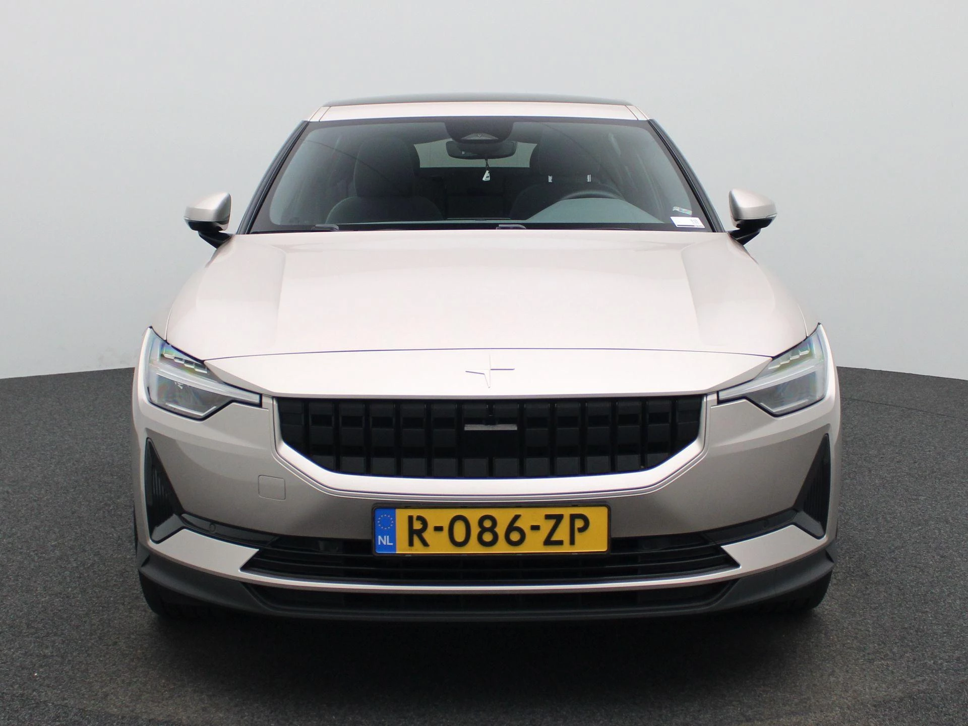 Polestar-2-image-2