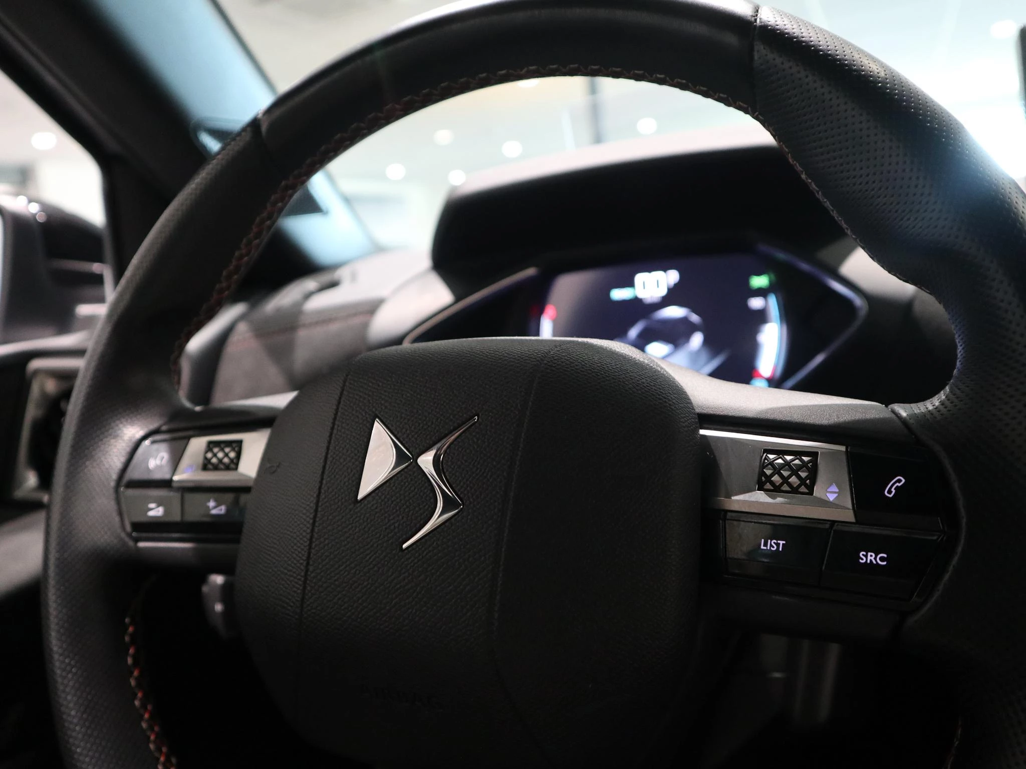 DS DS 3 Crossback E-Tense Performance Line+
