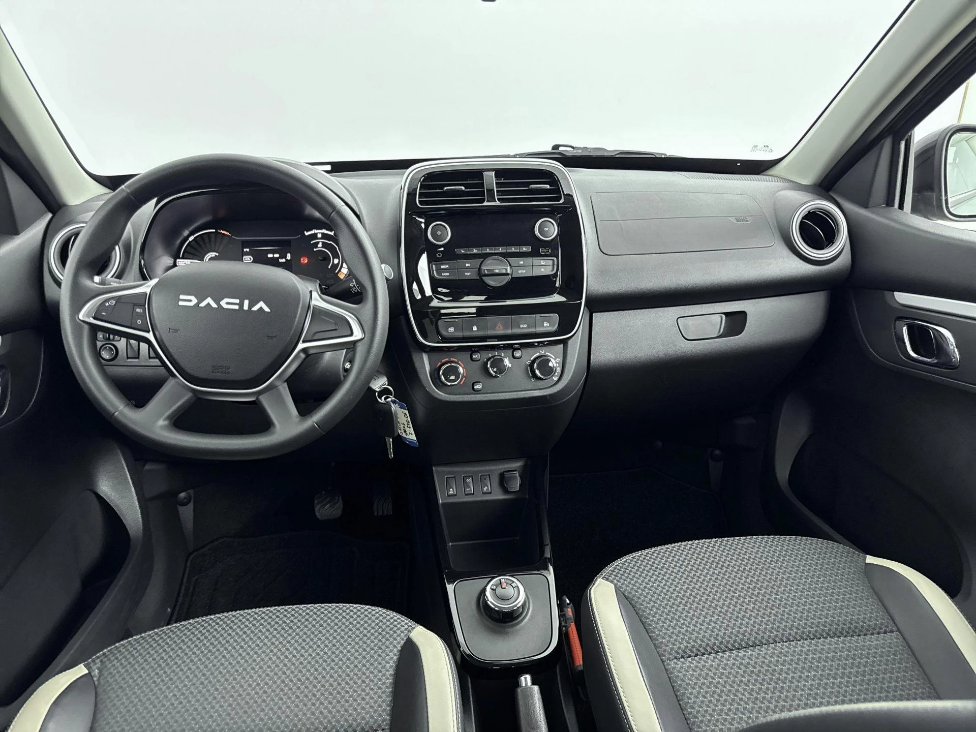 Dacia-Spring-image-7