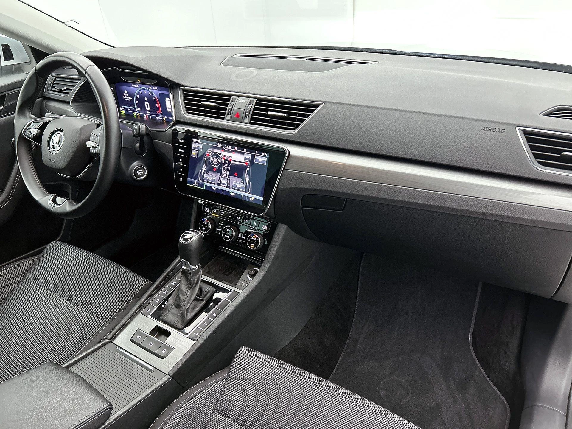 Škoda-Superb-image-23