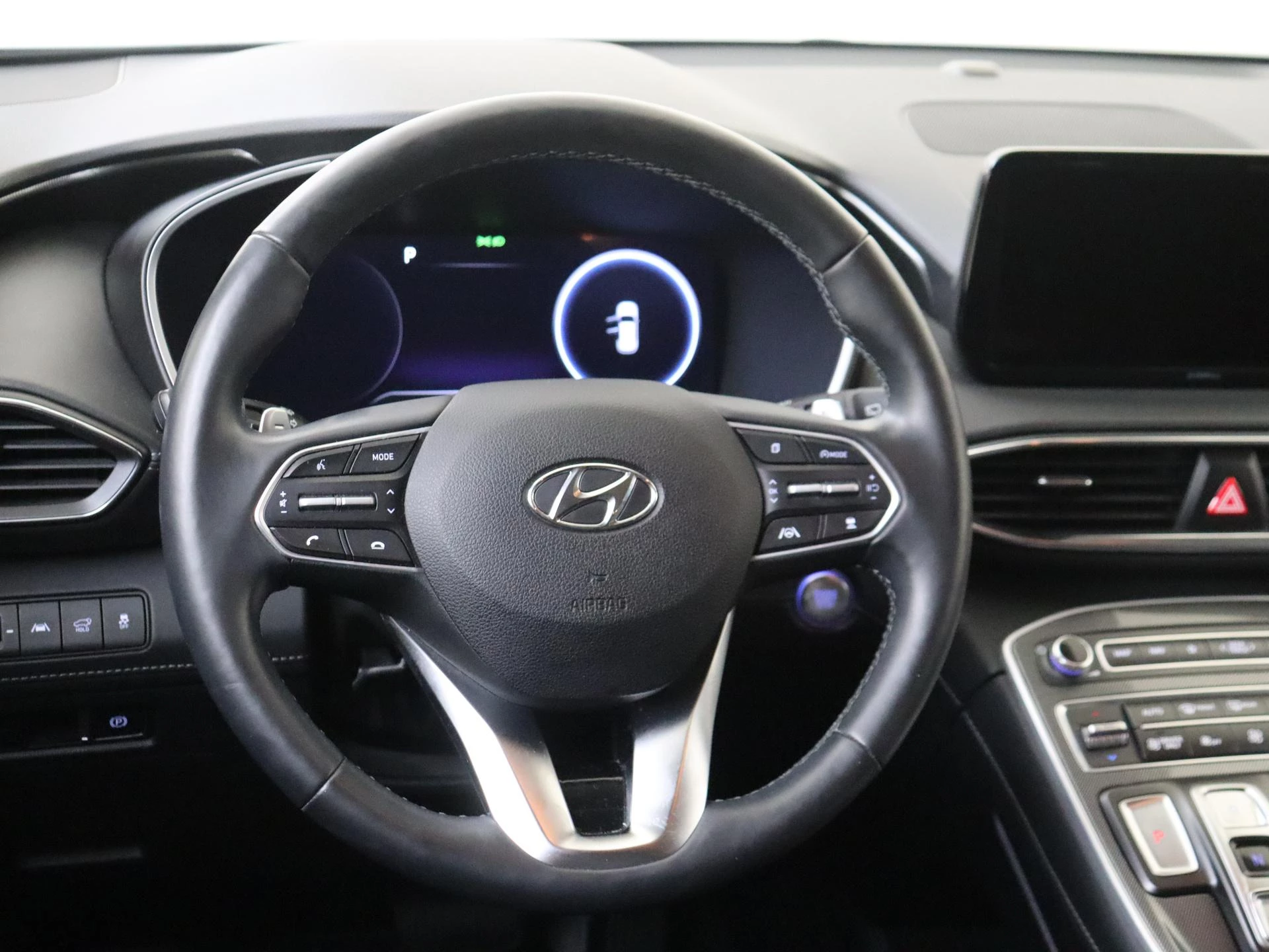Hyundai-Santa Fe-image-9