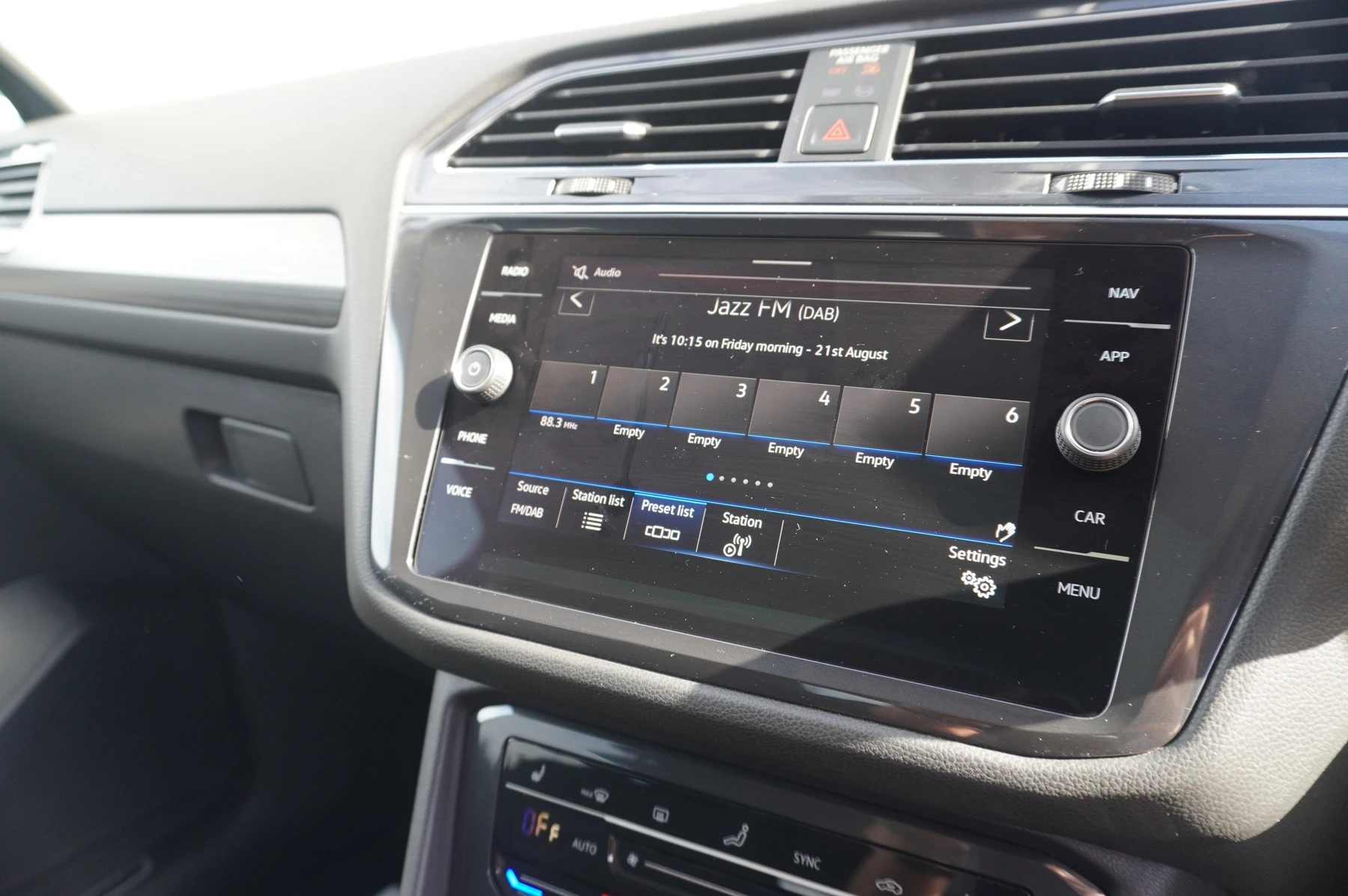 Volkswagen-Tiguan Allspace-image-33