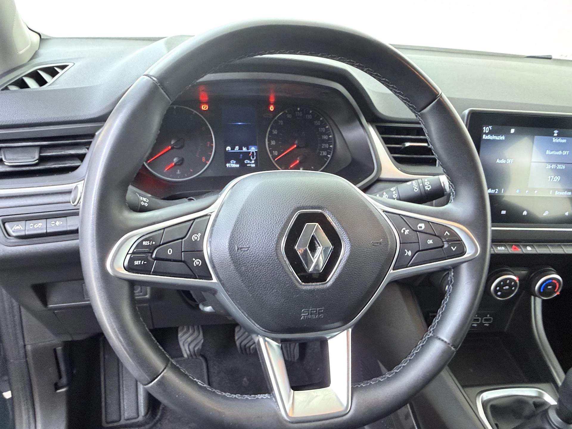 Renault-Captur-image-9