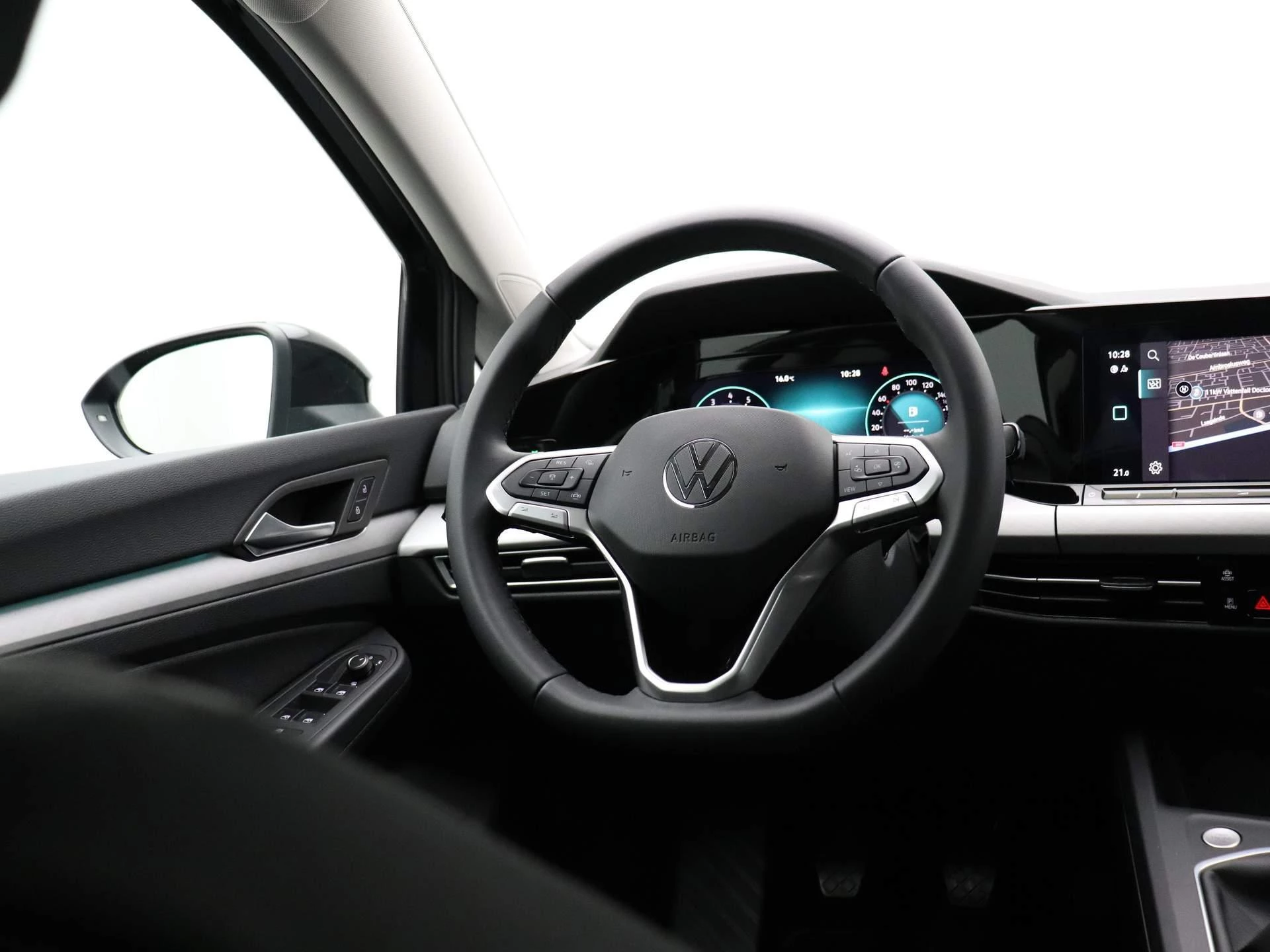 Volkswagen-Golf-image-9