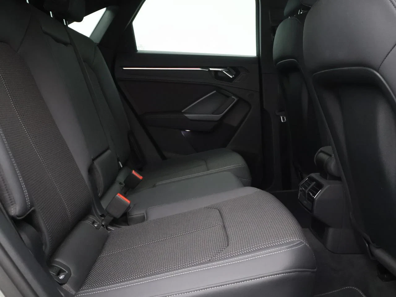 Audi-Q3-image-18