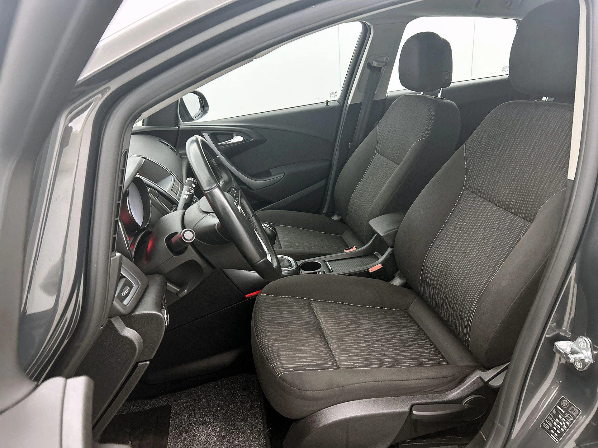 Opel-Astra-image-30