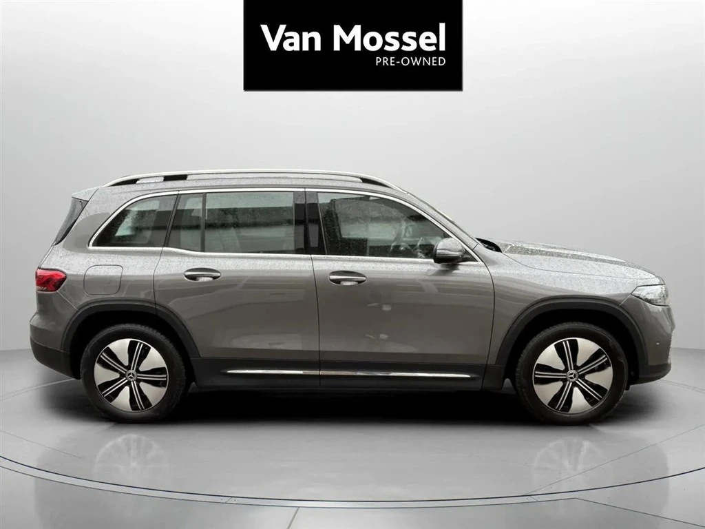 Mercedes-Benz-EQB-image-3