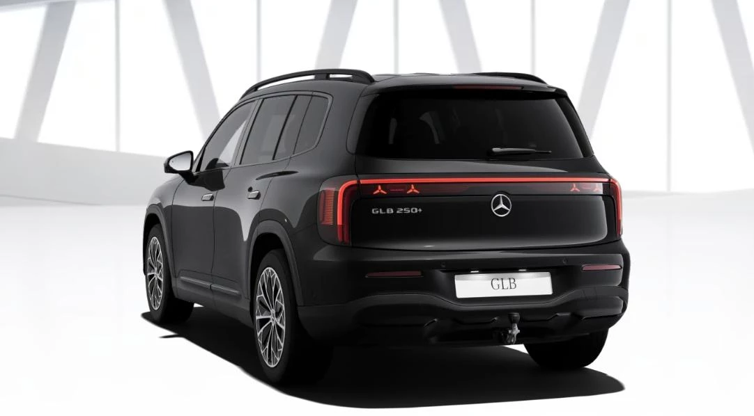 Mercedes-Benz-GLB-image-3