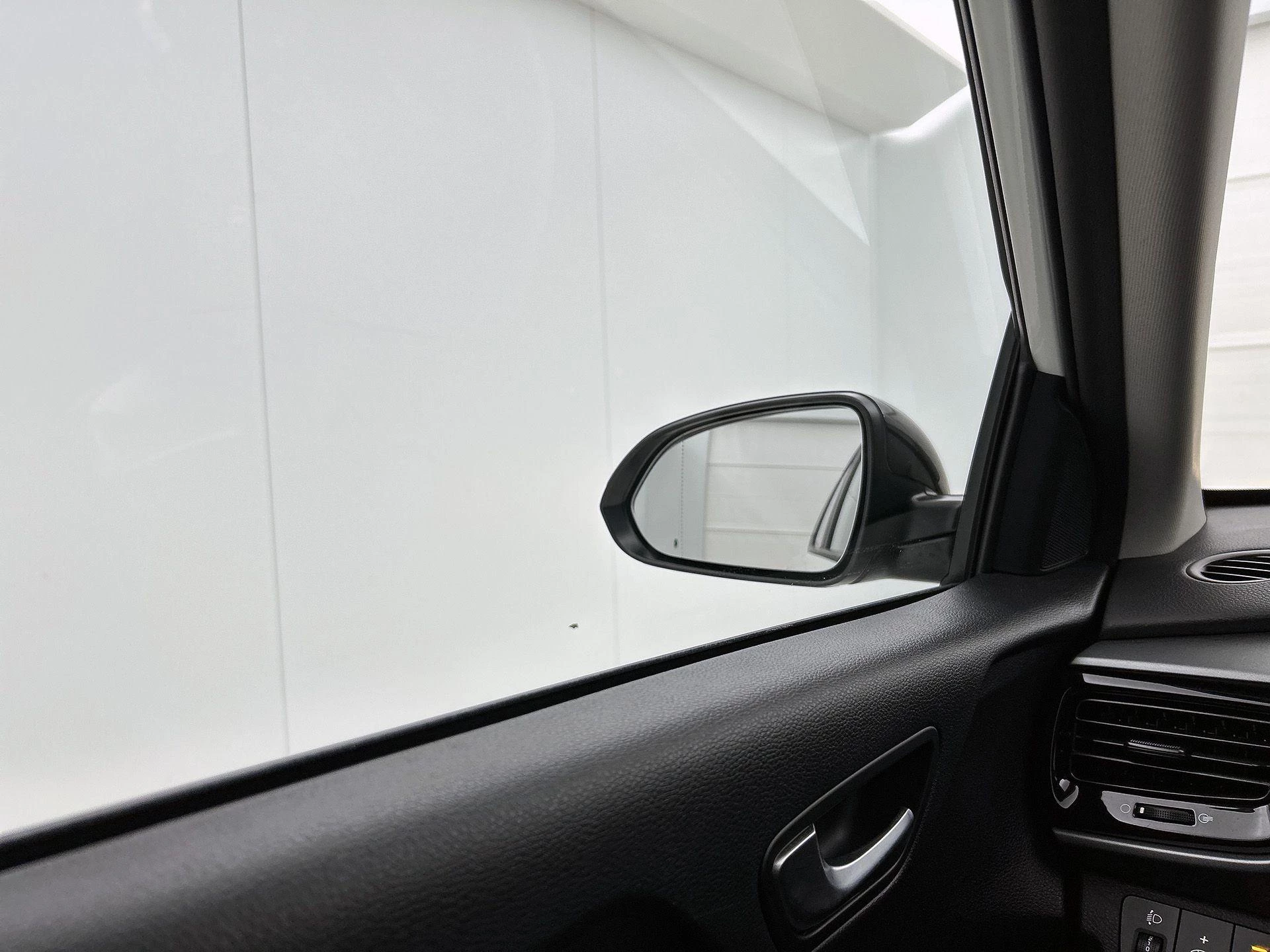 Kia-Stonic-image-19