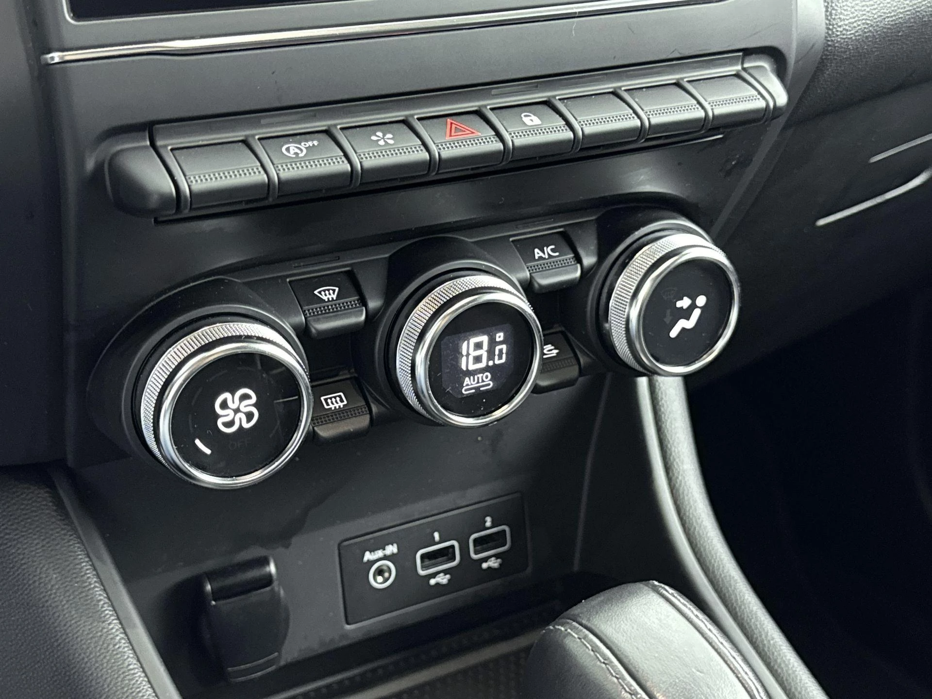 Renault-Captur-image-16