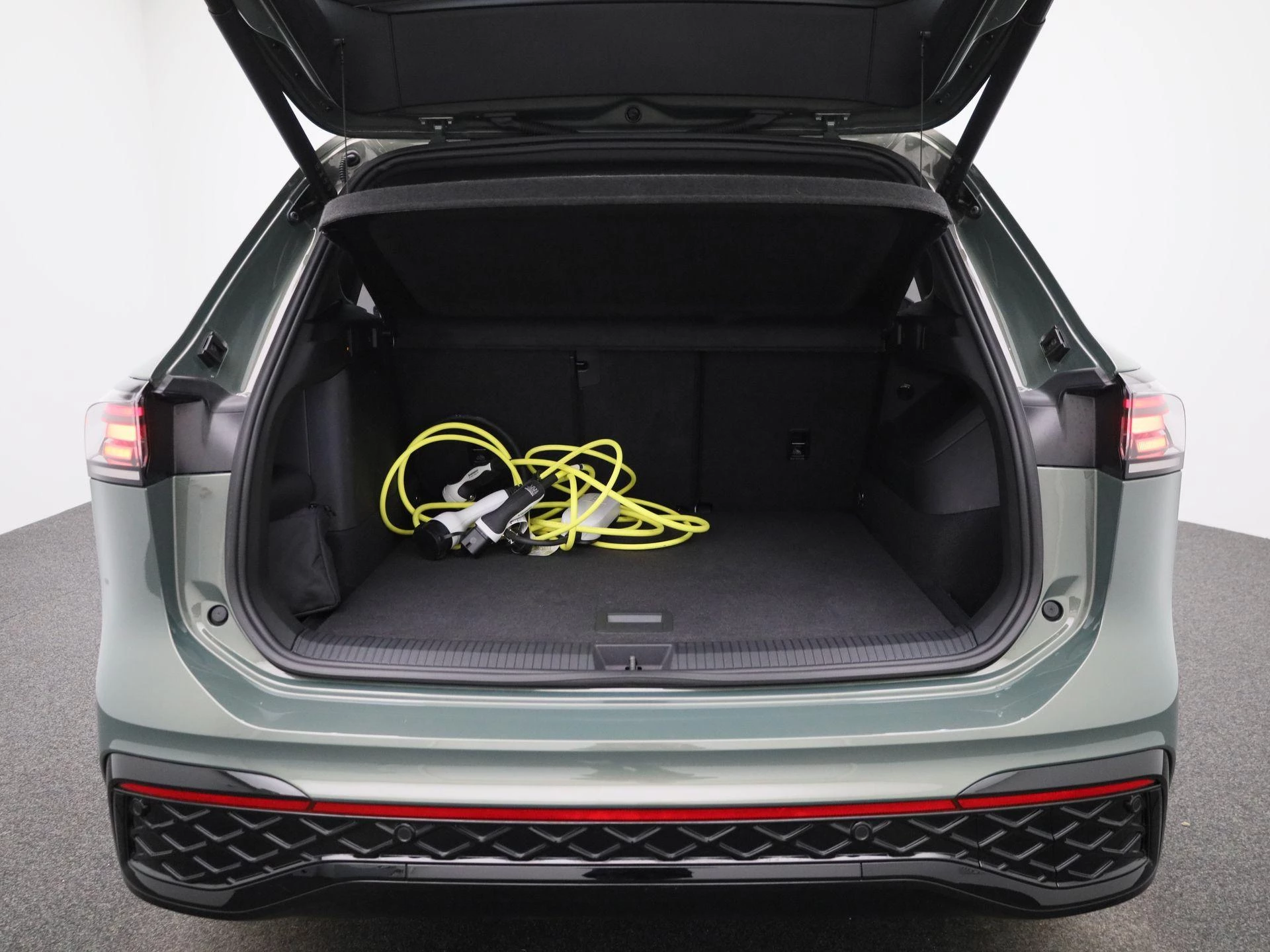 Volkswagen-Tiguan-image-9