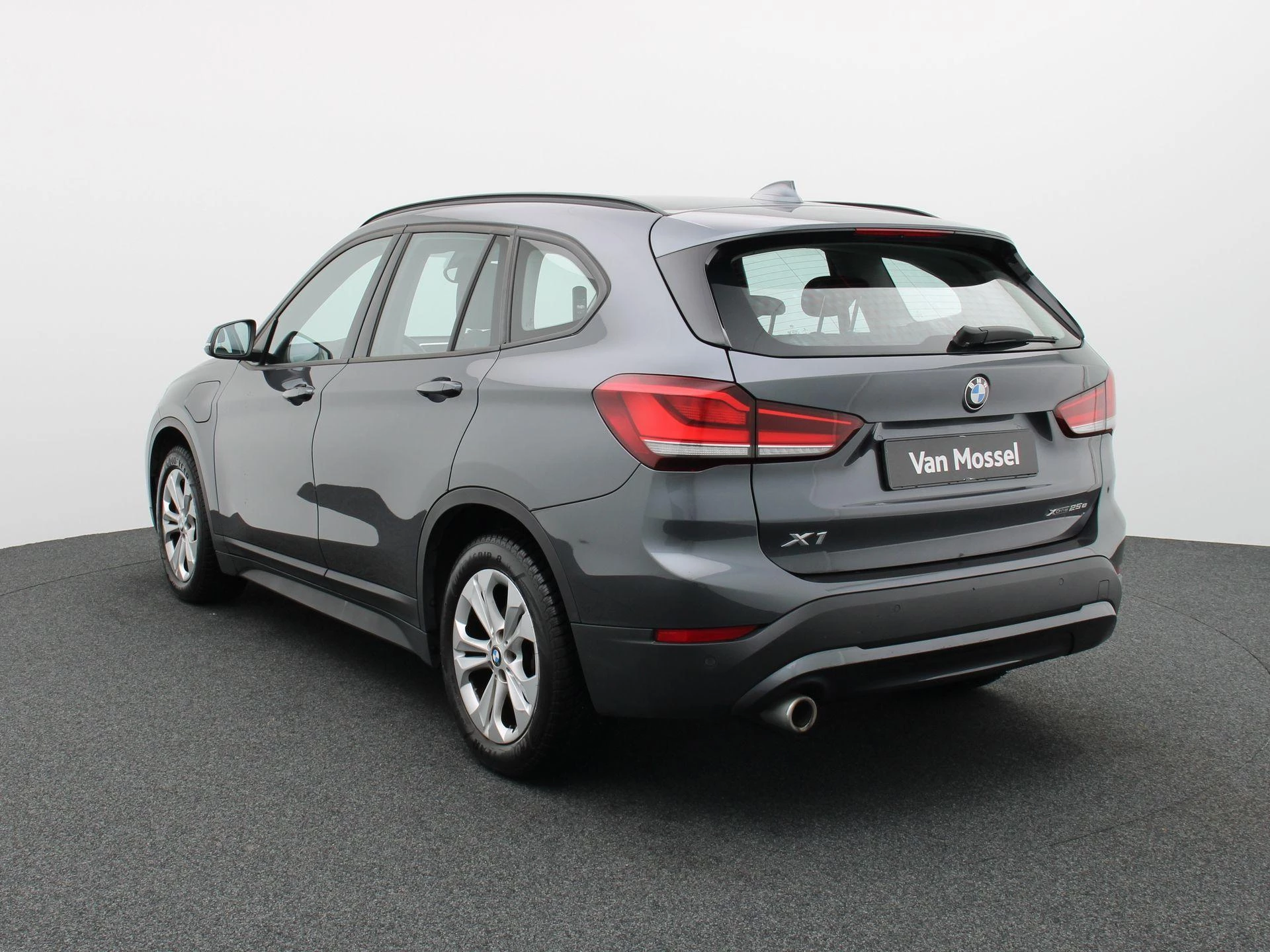 BMW-X1-image-1