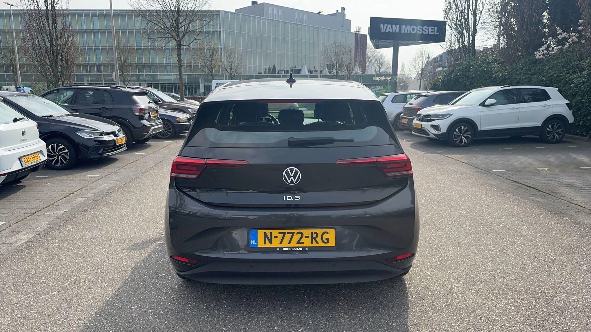 Volkswagen-ID.3-image-5