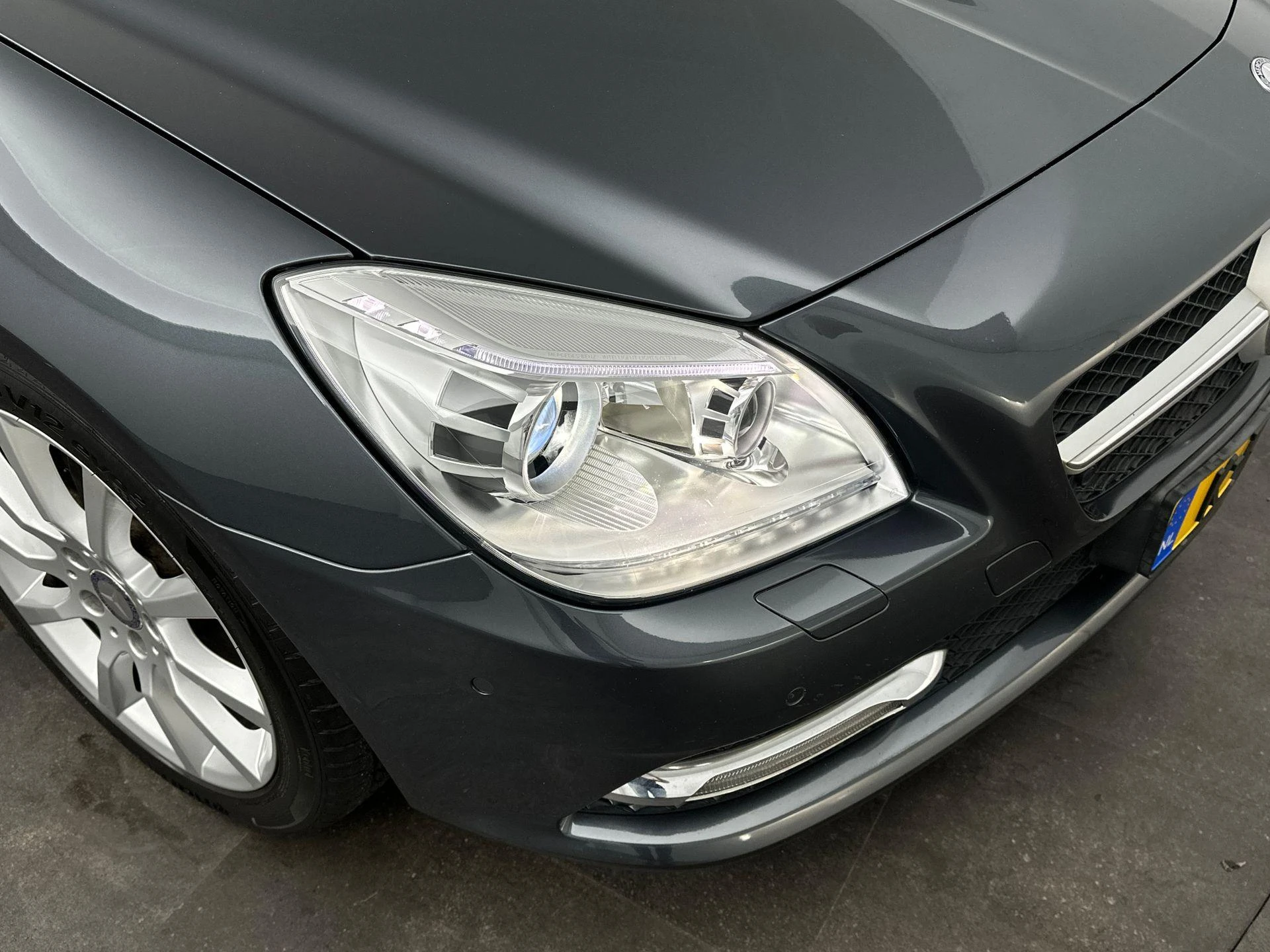 Mercedes-Benz-SLK-image-26