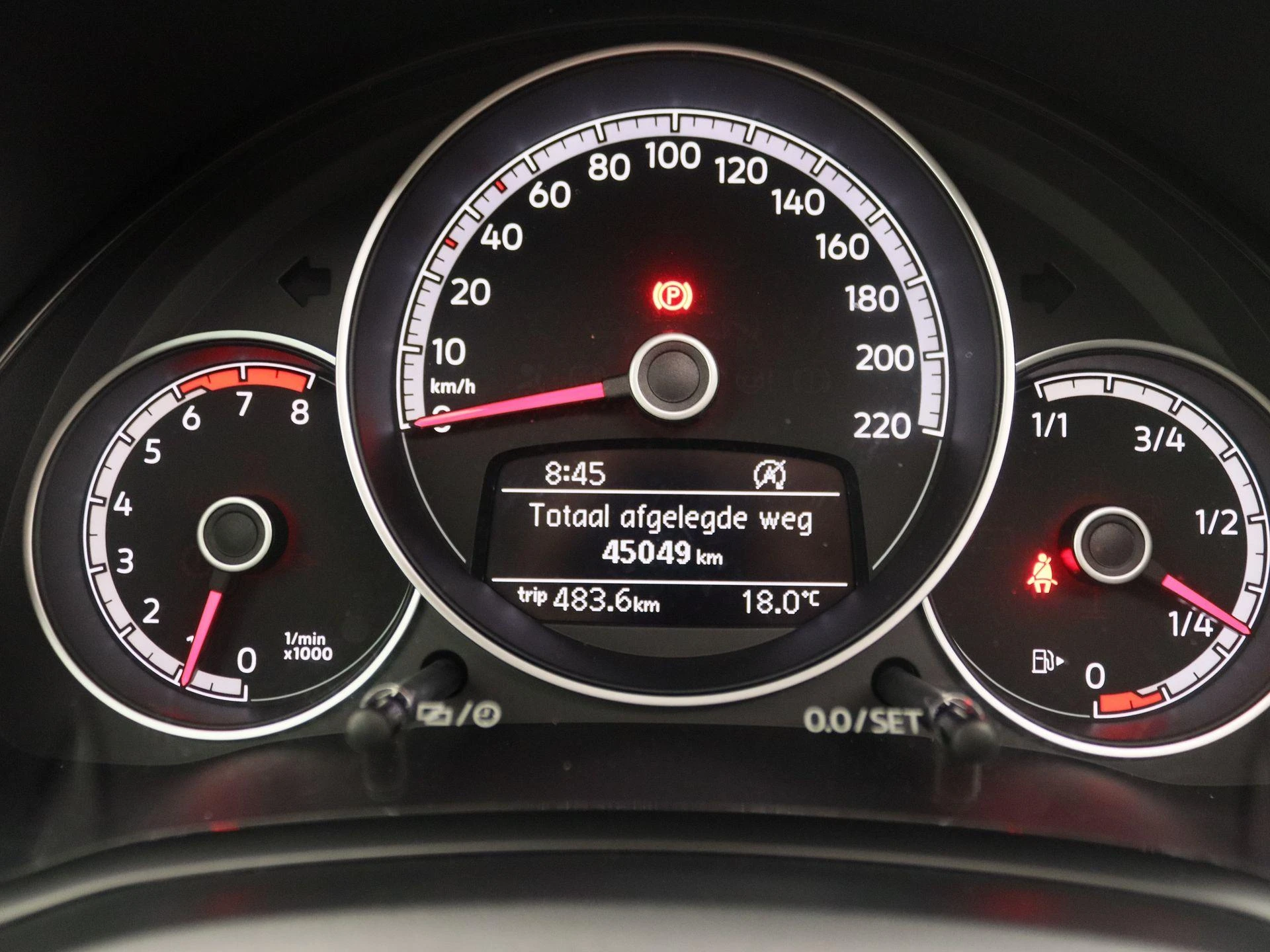 Volkswagen-up!-image-7