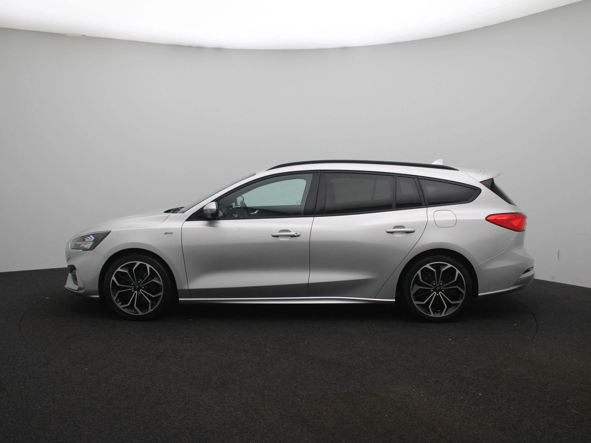 Ford Focus Wagon 1.5 EcoBoost ST Line X Business